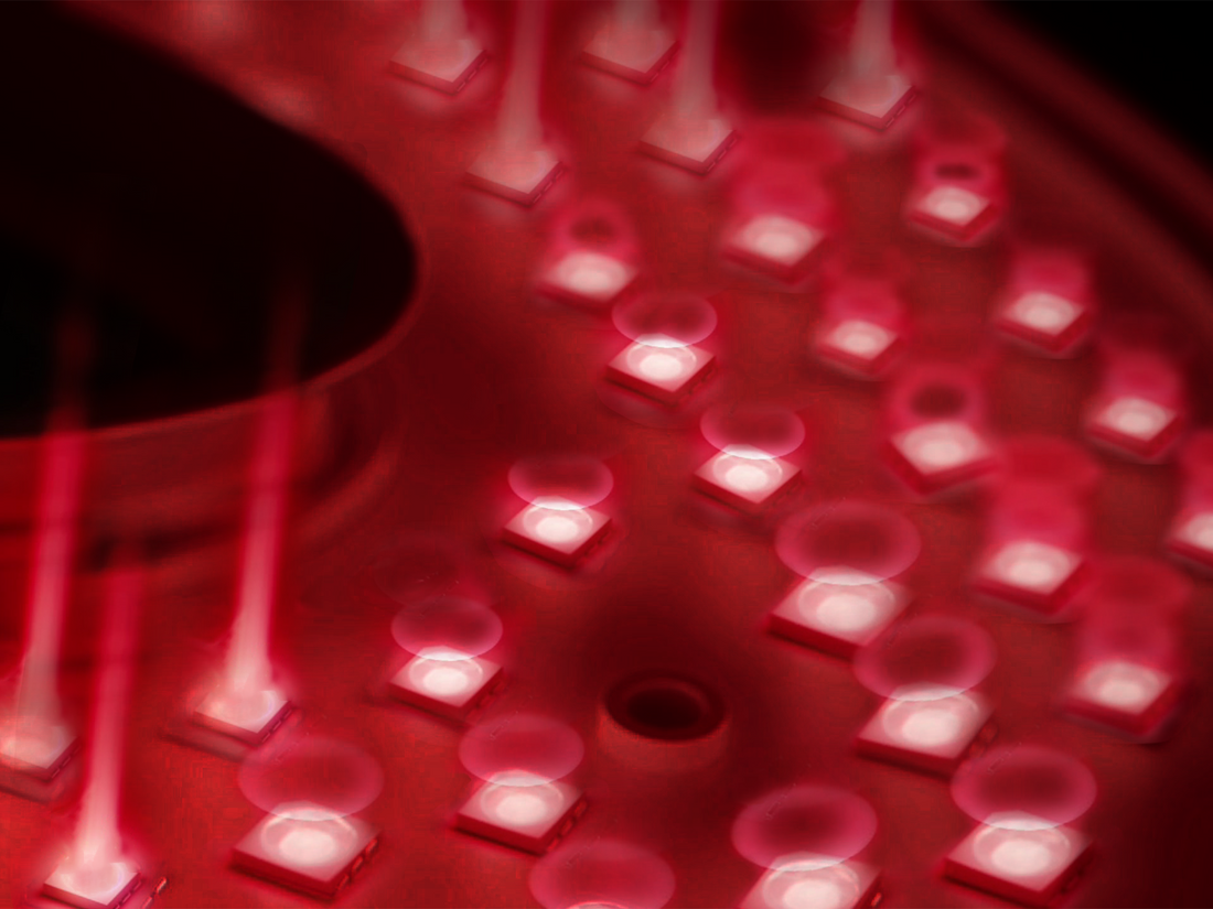 LASER+LED - DuoLux Therapy Design: Our 3-in-1 LED chips distribute consistent energy across larger zones like the abdomen and glutes