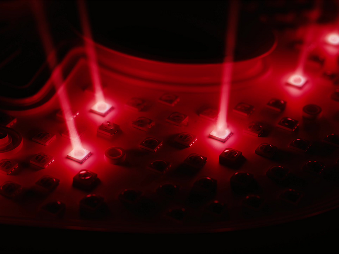 LASER+LED - DuoLux Therapy Design: VCSEL LASER — Focused. Powerful. Precise