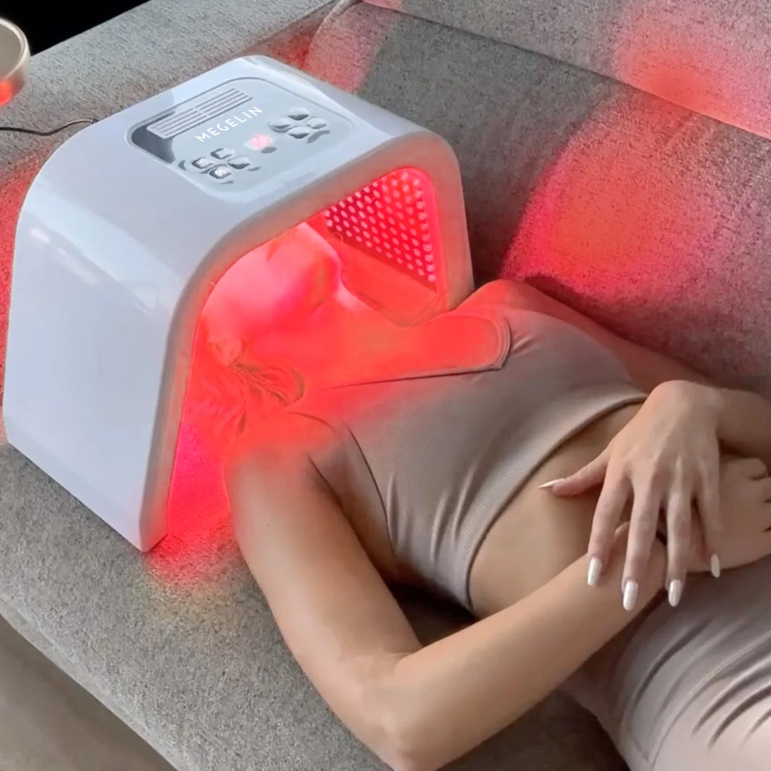 Experience salon-quality skincare and wellness benefits at home with our medical-grade red light therapy devices. Featuring 287 LEDs and 7 specific wavelengths, it targets wrinkles, acne, inflammation, and more.