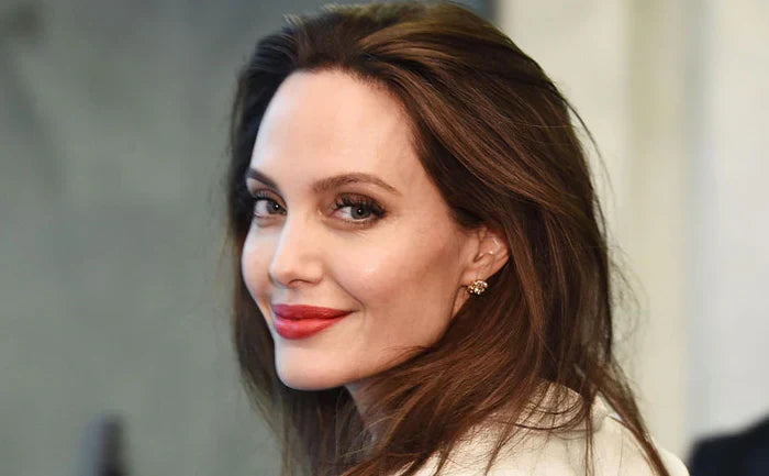 Angelina Jolie’s Skincare Secrets: How to Get Hollywood-Style Glow with Laser Therapy at Home