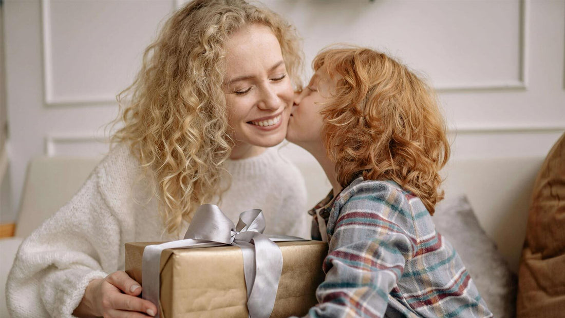 Mother's Day with megelin's Red Light Therapy bag